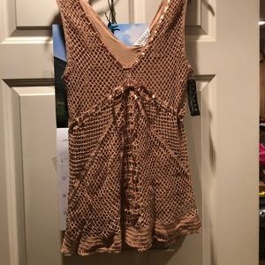 NWT - crochet sleeveless vneck top